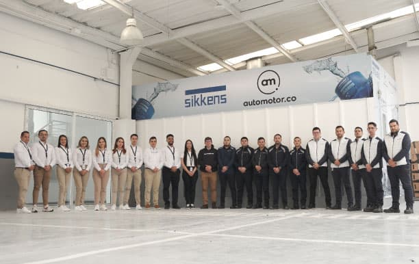 Trabaja con nosotros